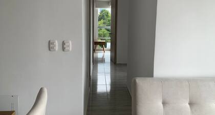 Apartment 3 Bedrooms - Swimming Pool - City View