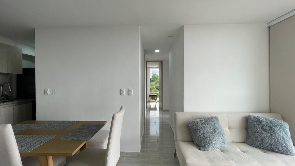 Apartment 3 Bedrooms - Swimming Pool - City View - Armenia