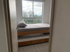 3 多间卧室、免费 WiFi、床单、轮椅无障碍