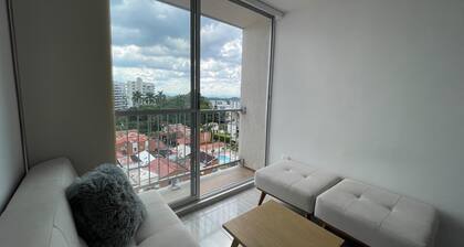 Apartment 3 Bedrooms - Swimming Pool - City View