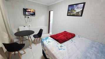 12 bedrooms, iron/ironing board, WiFi