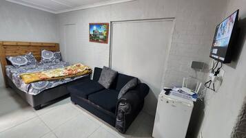 12 bedrooms, iron/ironing board, WiFi