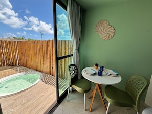 Outdoor dining - Max Carneiros Suites - Com e sem Piscina Privativa (Tamandaré)