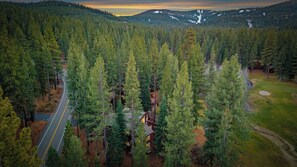 House (6 Bedrooms) | Interior - Near Ski Resorts, Downtown Truckee, & Donner Lake Basque Lodge by Avantstay (Truckee)
