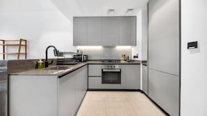 Apartment - Stayshort - 1 Bedroom Sleeps 2 With City Views in Business Bay (Dubai)