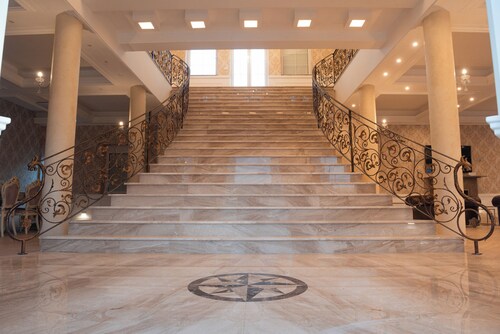Perfect 7-bedroom villa with indoor and outdoor pools in Belgrade