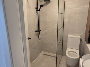 Shower, hair dryer, towels - Apartments Rivijera 2 - One bedroom apartment III (Selce)