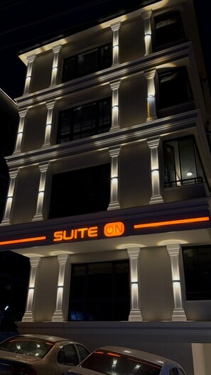 المنشأة من الخارج