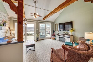 TV, fireplace, books, stereo - Dock, Deck & Dreamy Views! Lake of the Ozarks Home (Stover)
