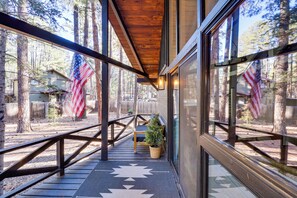 Exterior detail - 1 Mi to Woodland Lake Park: Forested Sanctuary! (Pinetop-Lakeside)