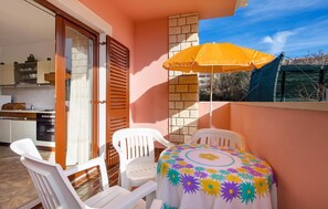 Outdoor dining - 2 bedroom lovely apartment in Pag (Pag)