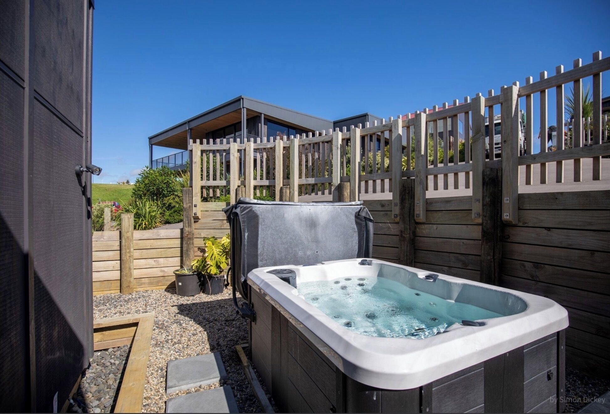 Outdoor spa tub