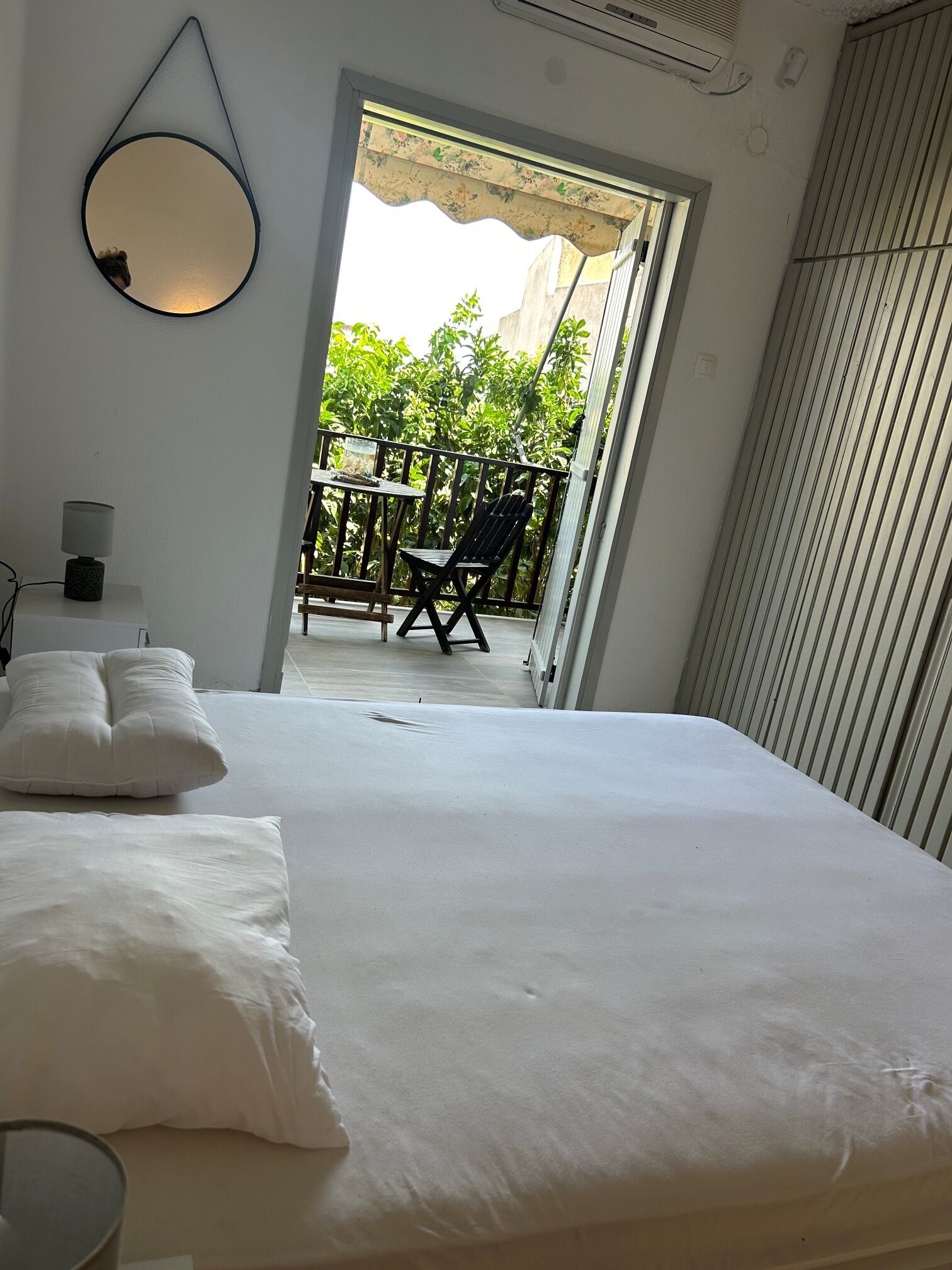 1 camera, ferro/asse da stiro, accesso a Internet, lenzuola