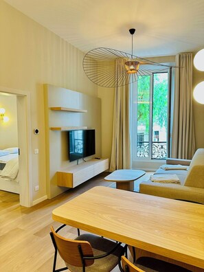 Smart TV - Architect designed apartment - Carré d'Or (Nice)
