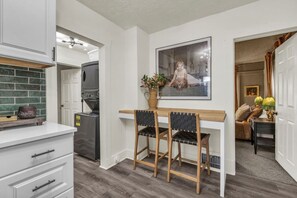 Interior - The Chill Hill in Ogden (Ogden)