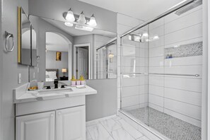 Shower, hair dryer, towels - Modern Mesa Retreat, King Master Suite (Mesa)