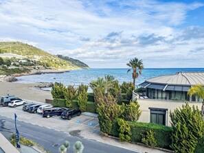 Exterior - Apartment Domi by Interhome (San Lorenzo al Mare)