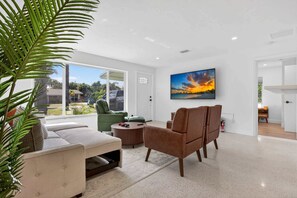TV, offices - Evergreen Retreat w/ Private Pool • 5 Min Beach (Oakland Park)