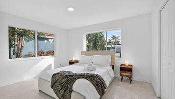 3 bedrooms, iron/ironing board, travel cot, WiFi