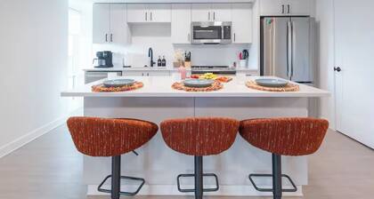 2-bedroom Apartment in Peaceful Manhattan - Close to Campus!