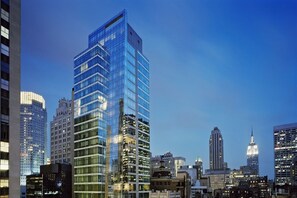 Exterior - Spacious 1BR Condo at The Centria (New York)