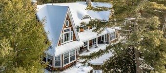 6 bed 6 bath cottage on Lake Joseph