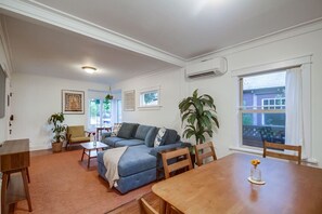 Interior - Casa Mellifora | 3BR - Golden Hill - Free Parking (San Diego)