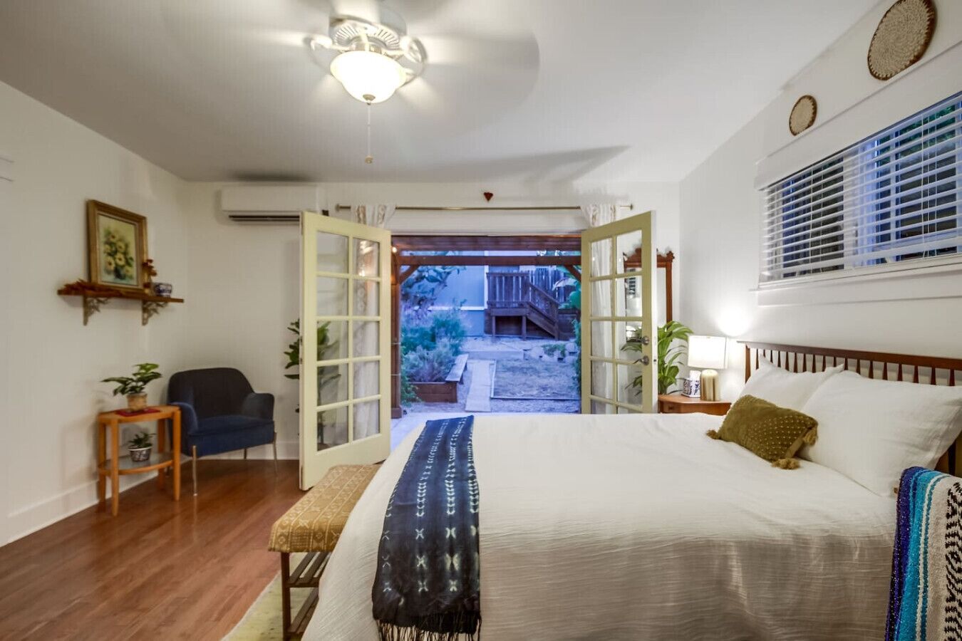 デスク、アイロン / アイロン台、旅行用ベビーベッド、WiFi