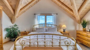 Casa (Multiple Bedrooms) | Interior