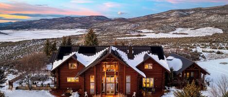 House (Multiple Bedrooms) | Front of property