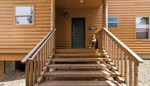 Exterior detail - Ridgeview Retreat - Huge Cabin w/ Private Hot Tub (Brian Head)