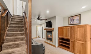 Interior - Ridgeview Retreat - Huge Cabin w/ Private Hot Tub (Brian Head)