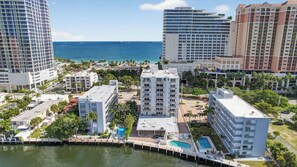 Exterior - Beach Haven Condo for 2 (Fort Lauderdale)