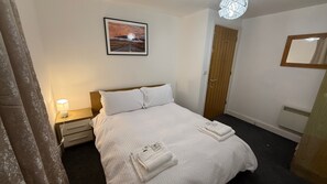 2 bedrooms, free WiFi, bed sheets - Guildford Court Apartment in Colchester (Colchester)