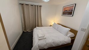 2 bedrooms, free WiFi, bed sheets - Guildford Court Apartment in Colchester (Colchester)