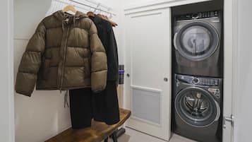 Grand-lejlighed - bjergudsigt | Vaskeri