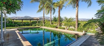 Trentadue Winery Farmstay with Pool and Wine Tastings Included