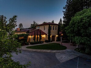 Exterior - New Listing: Private Wine Estate - Pool and Tastings (Geyserville)