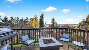 House (1 Bedroom) | Interior - Cozy Whidbey Island Home Near Langley Waterfront & Dining Tideview by Avantstay (Langley)