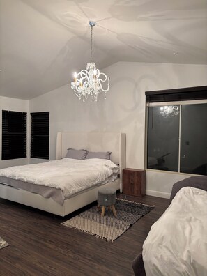 4 bedrooms, wheelchair access - Perfect 4-bedroom house in Oxnard for your next getaway (Oxnard)