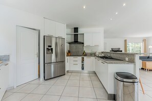 Microwave, oven, dishwasher
