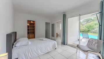 5 chambres, fer et planche Ă repasser, Wi-Fi, draps fournis