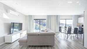 Living area - Paradise View's Calheta (Calheta (Madeira))