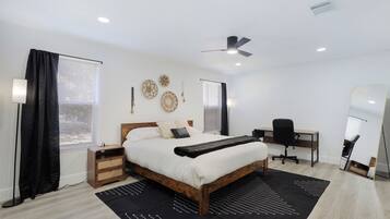 4 bedrooms, desk, iron/ironing board, travel crib