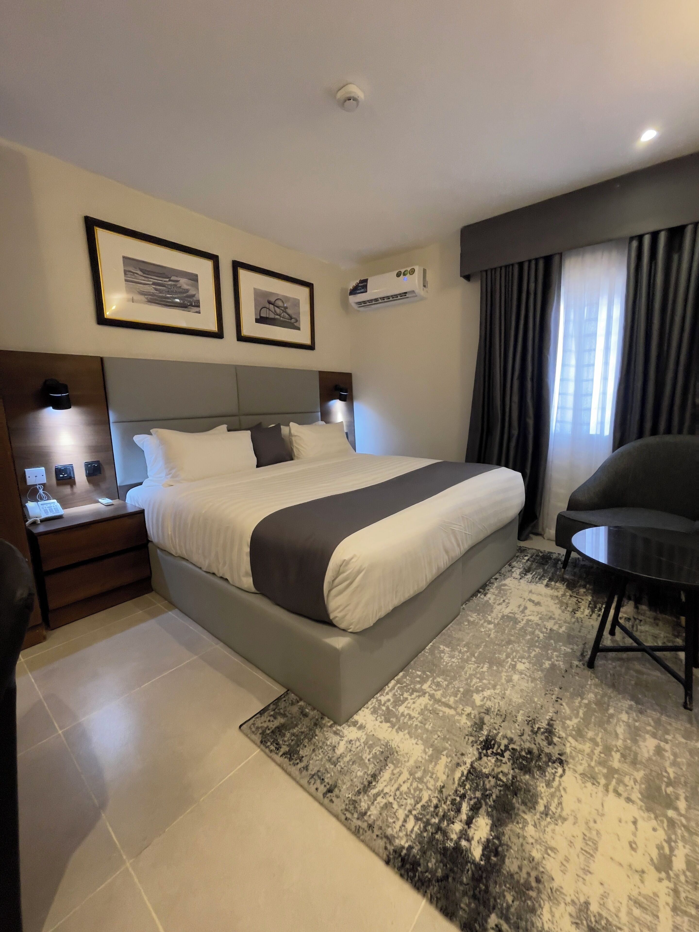 Executive Room | Desk, laptop workspace, free WiFi