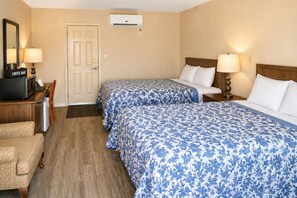 1 dormitorio, tabla de planchar con plancha, wifi y ropa de cama