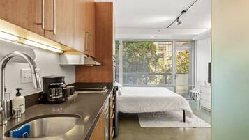 1 habitación, wifi gratis y ropa de cama