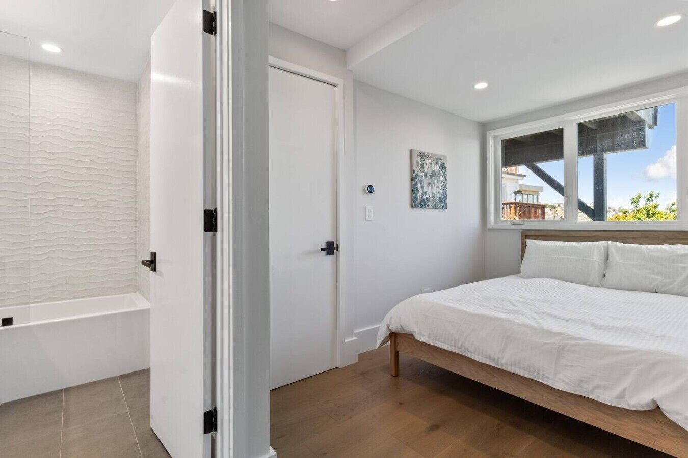 1 bedroom, iron/ironing board, WiFi (free), bed sheets
