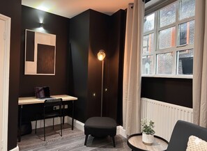 Interior - Shoreditch Central 2 Bedroom Apartment (London)