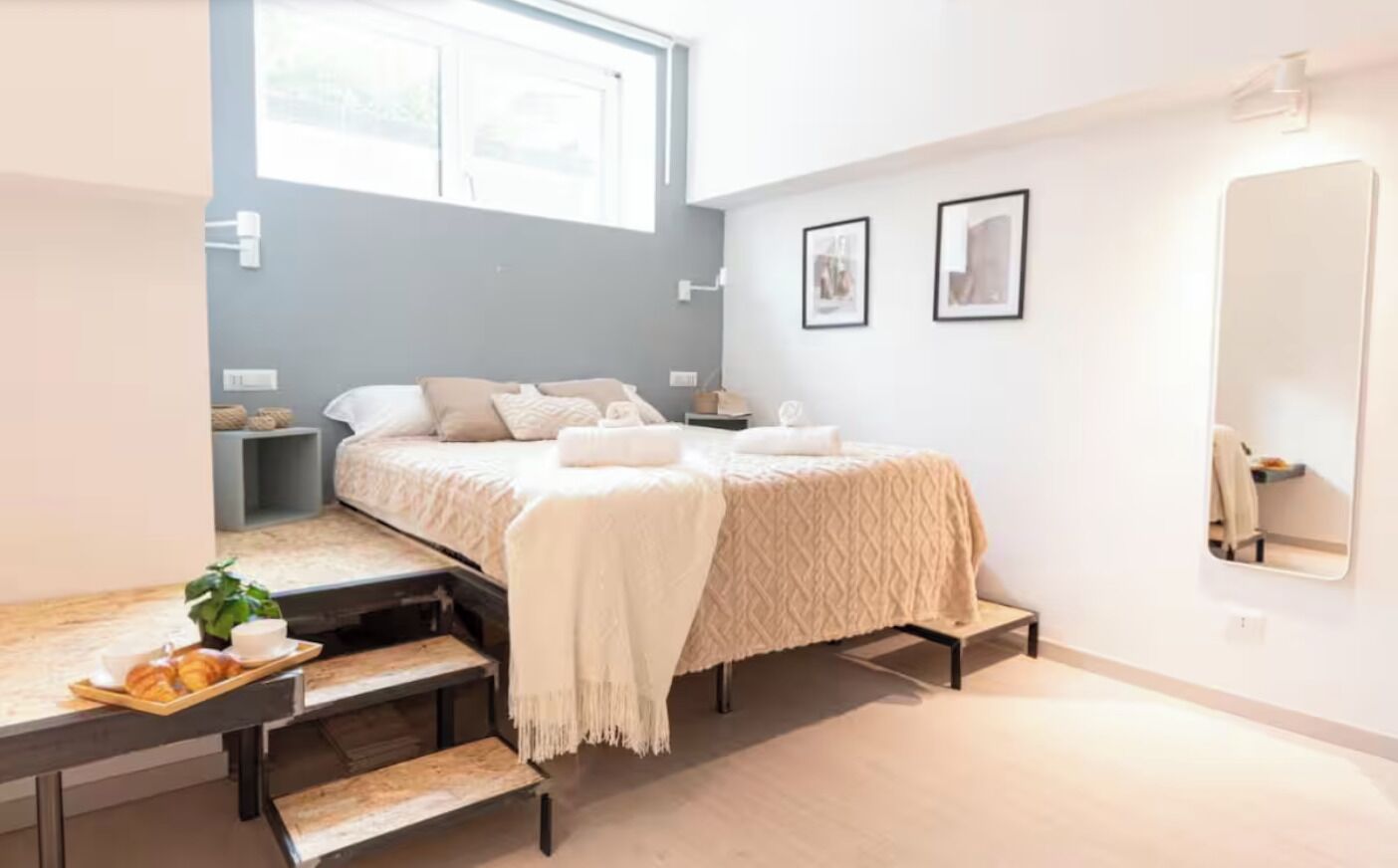 1 slaapkamer, een strijkplank/strijkijzer, internet, beddengoed